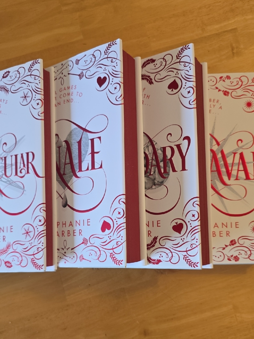 Caraval Holiday Collection - Picture 4 of 10